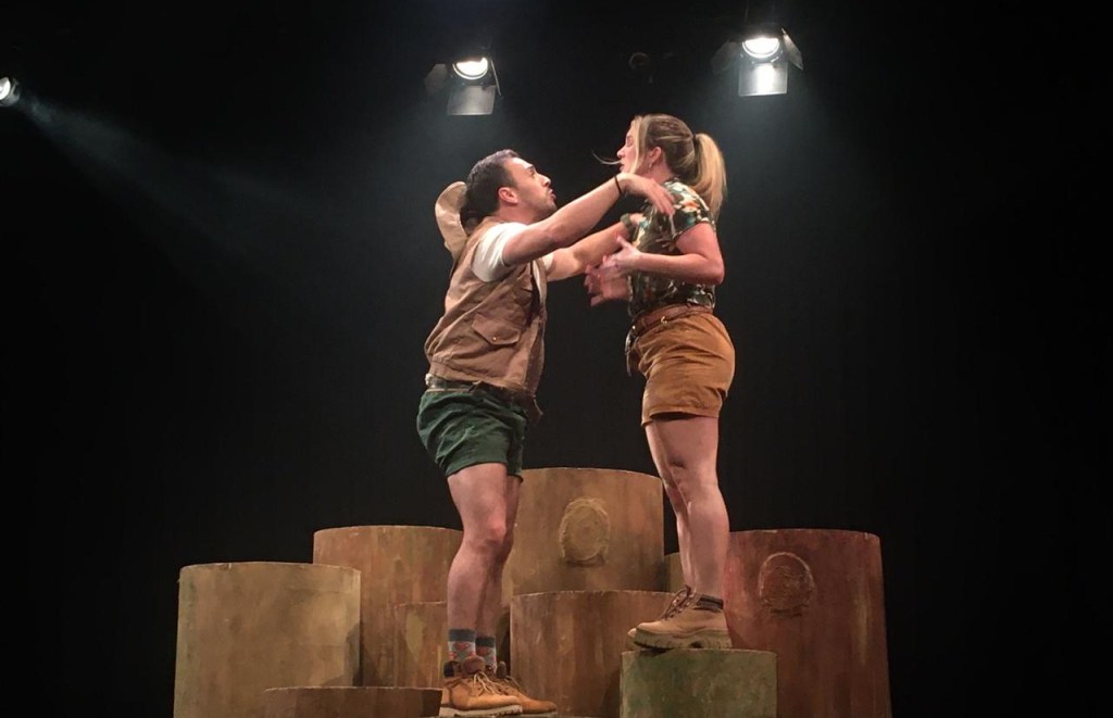 Peça teatral “Crocodilagem” traz informação e&nbsp;comédia