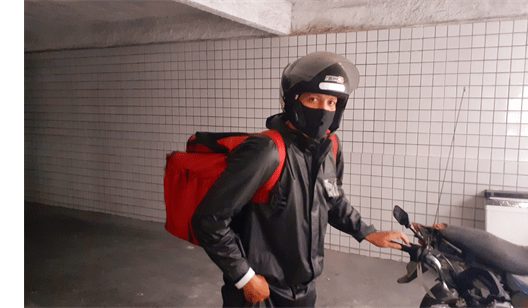 Restaurantes fazem entrega de refeições durante&nbsp;pandemia