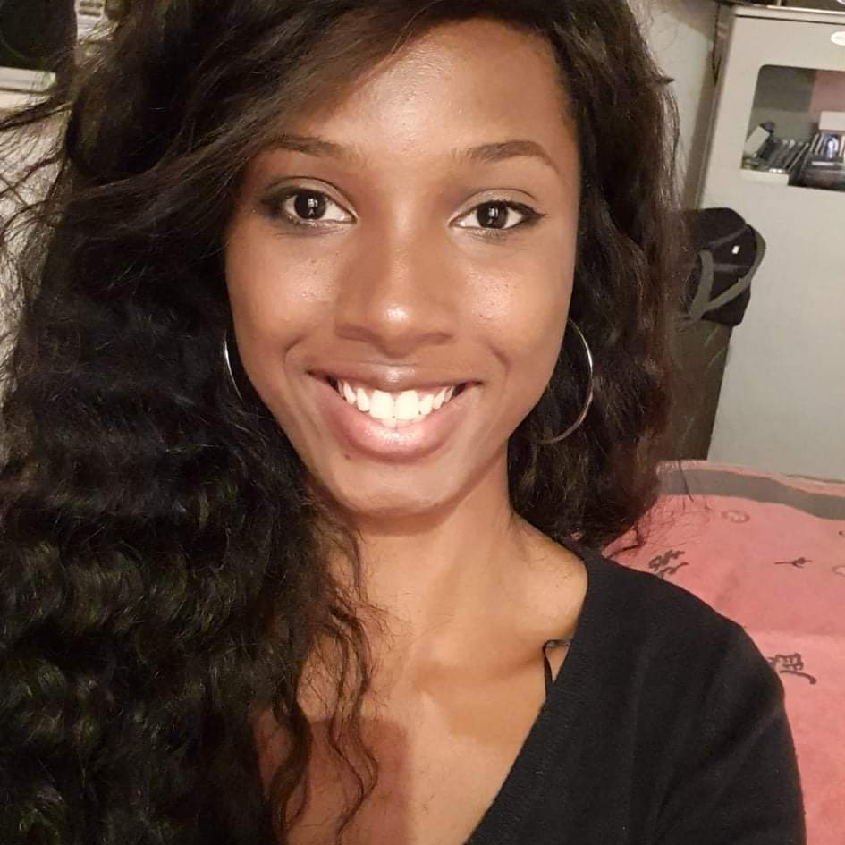 Homenagem da Agência UVA Barra ao talento da aluna Greicy&nbsp;Kelly