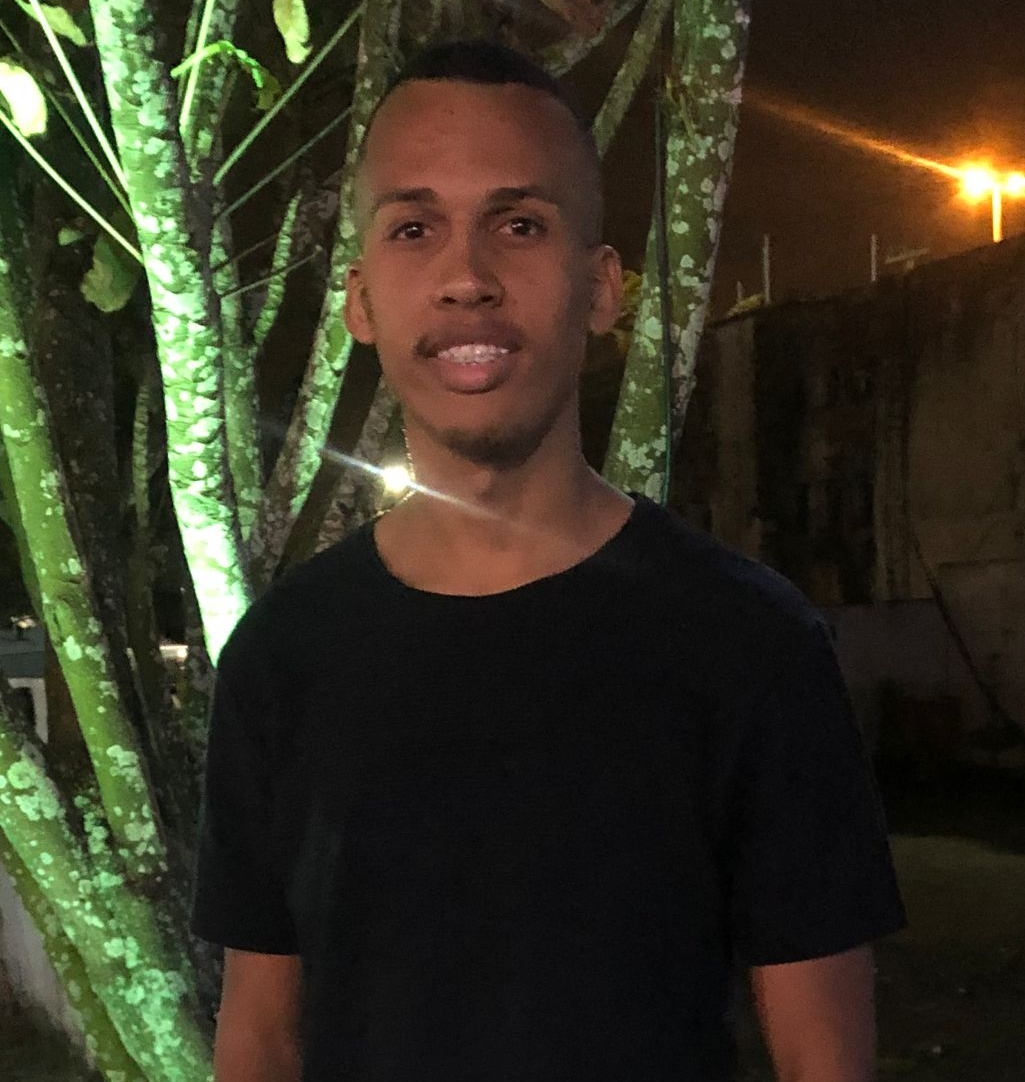 O preço da gasolina apresenta queda no Brasil