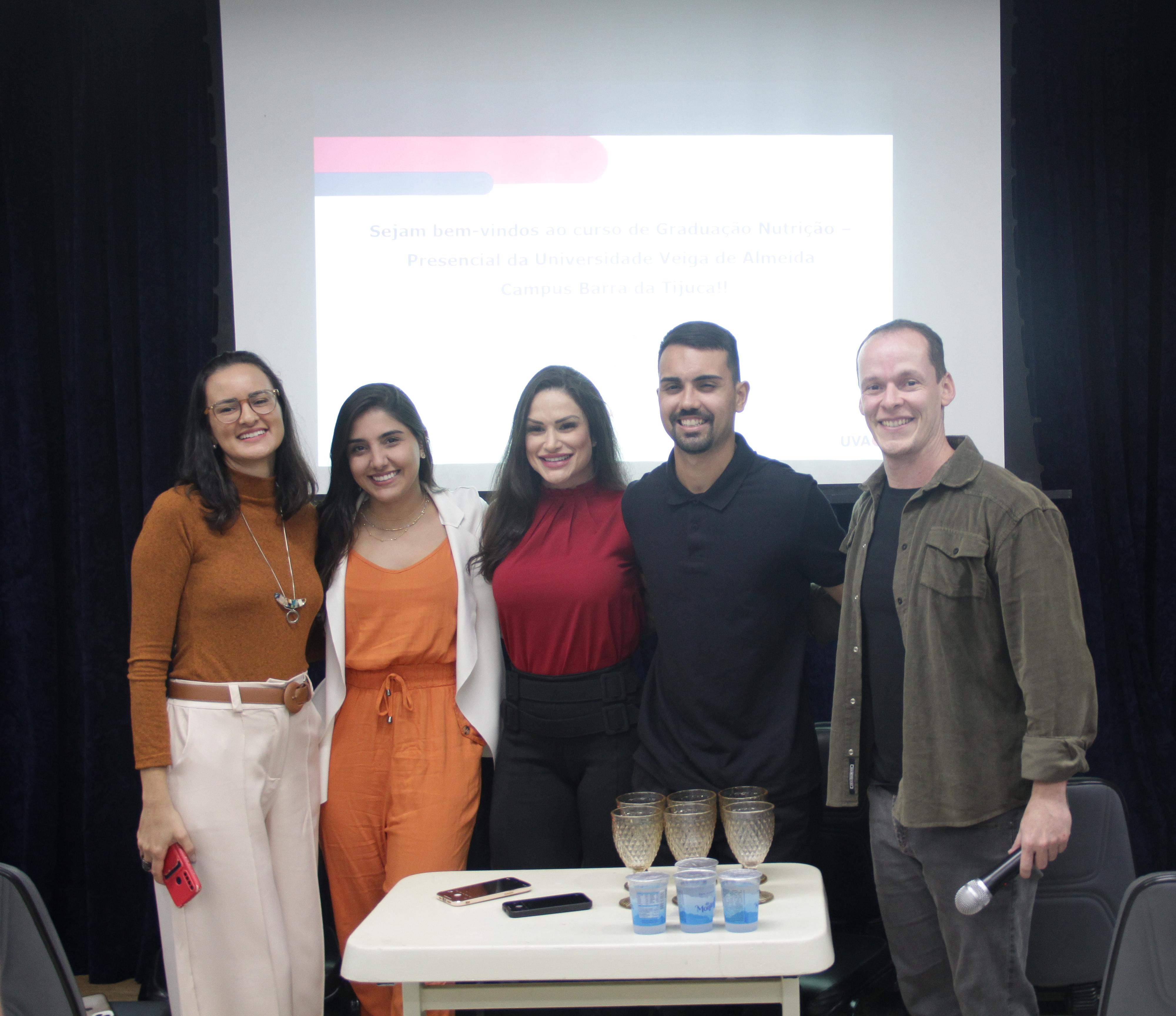 Curso de nutrição realiza evento para debater o futuro da profissão no campus Barra