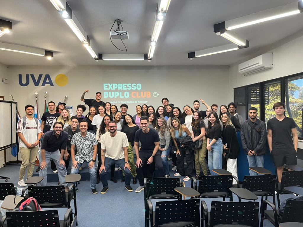 Campus Barra recebe palestra sobre a criação de temporada de podcast 