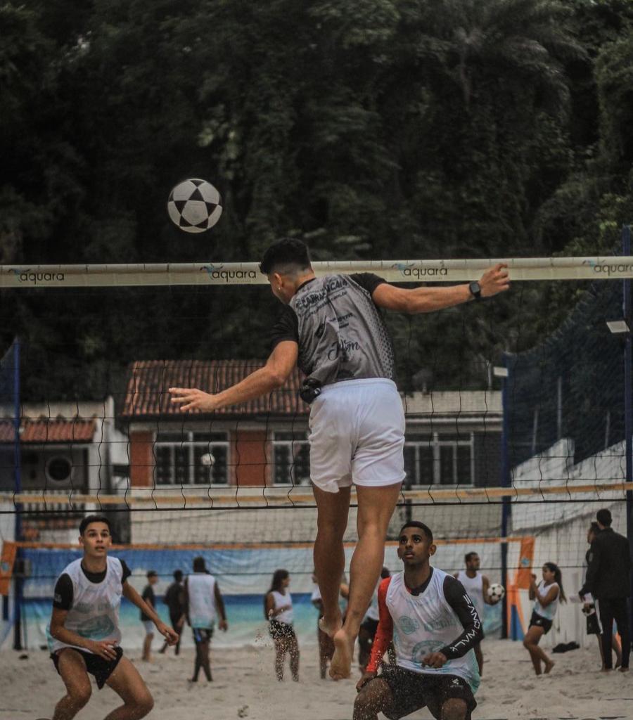 Centros de treinamento de futevôlei são a nova sensação da Barra da Tijuca e&nbsp;Recreio