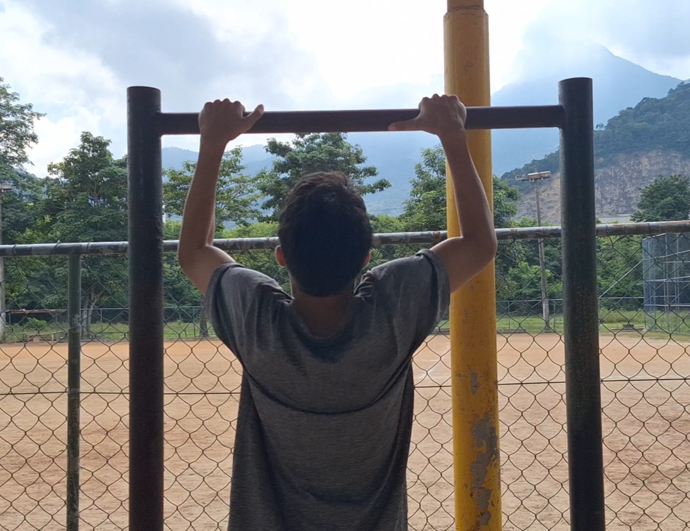 Os prós e contras do alto consumo de conteúdo fitness por jovens nas redes sociais