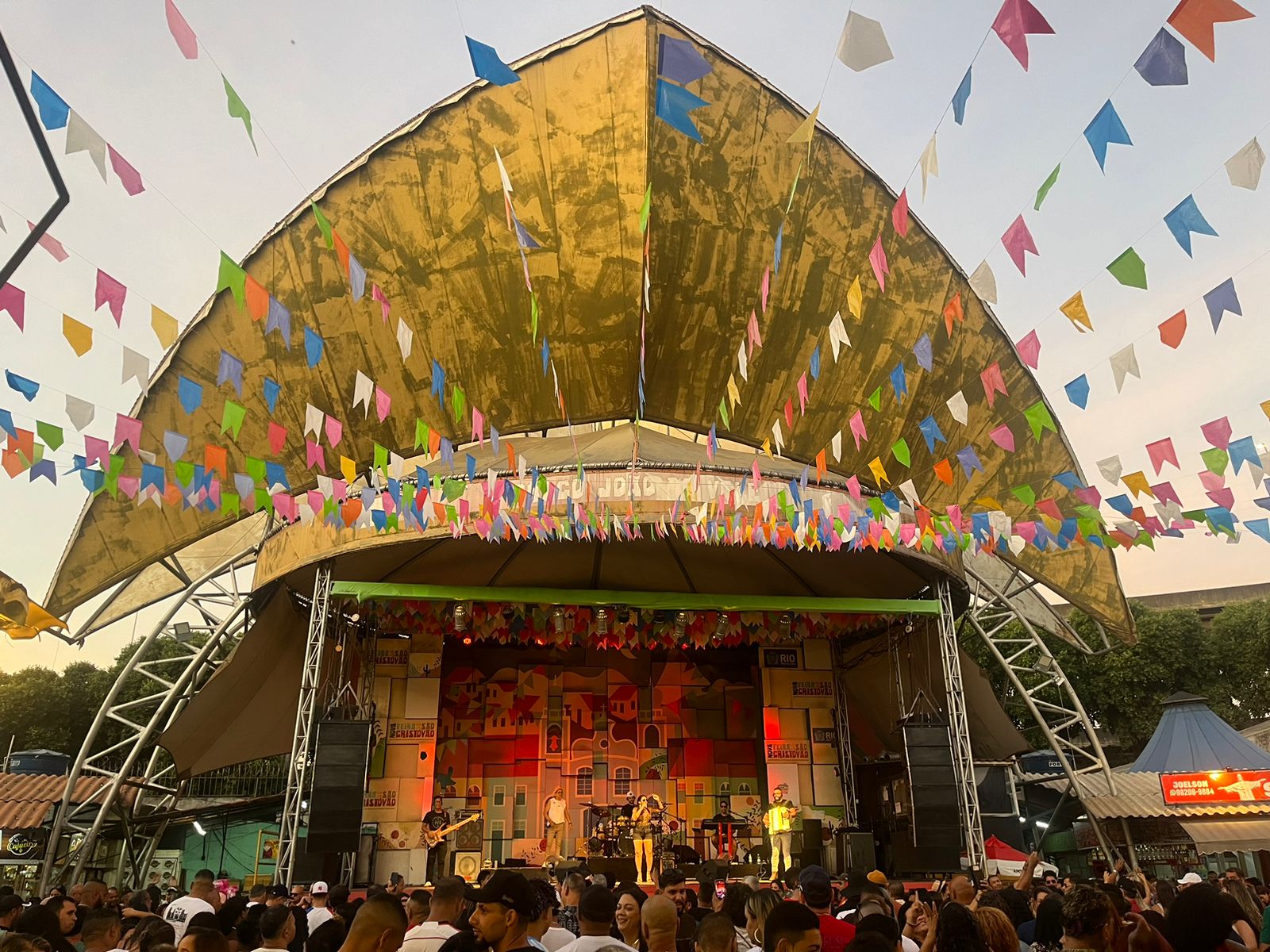A história da festa junina no Brasil e como a cultura nordestina influencia nas festividades