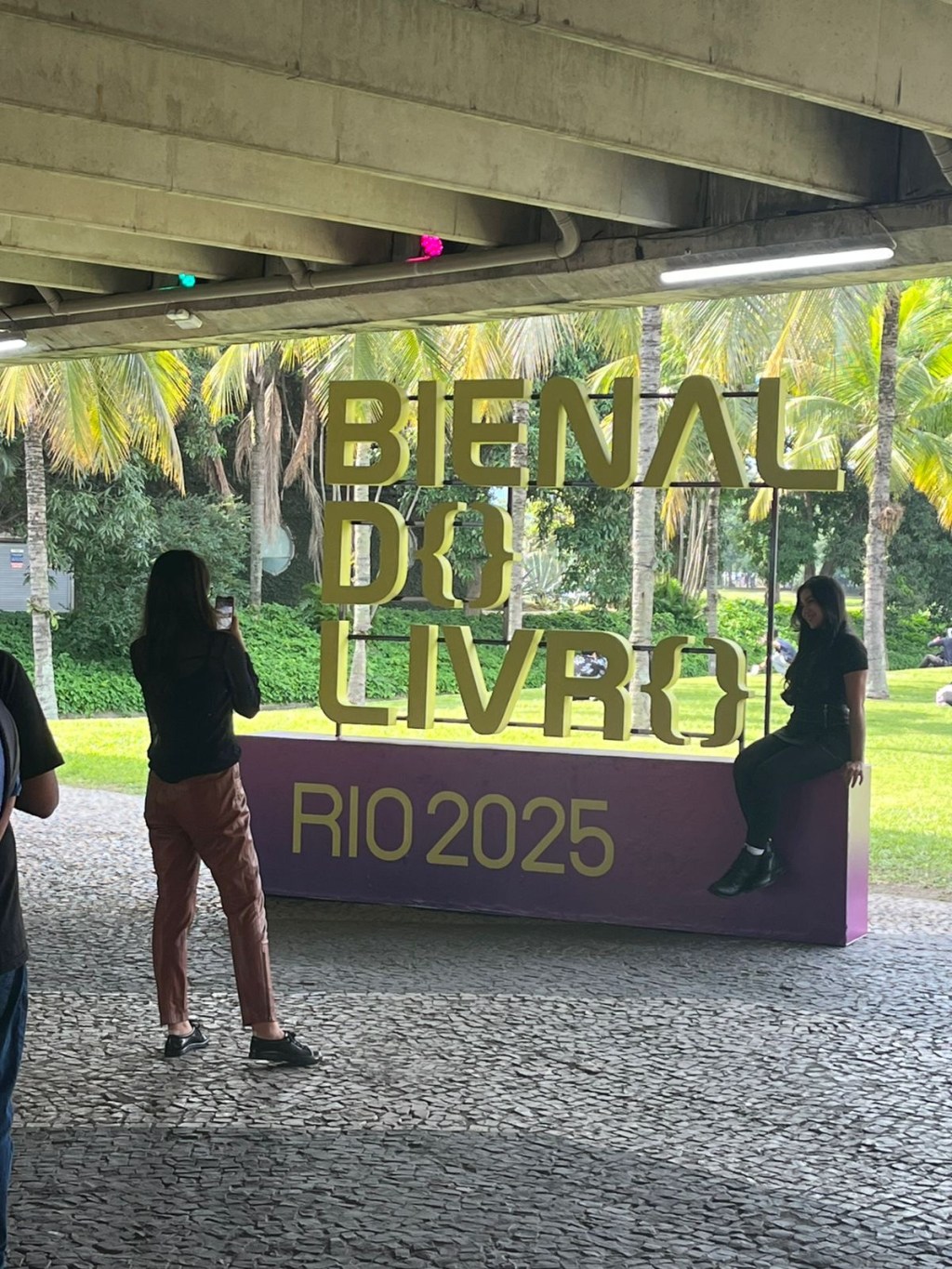 Autores independentes inspiram artistas na&nbsp;Bienal