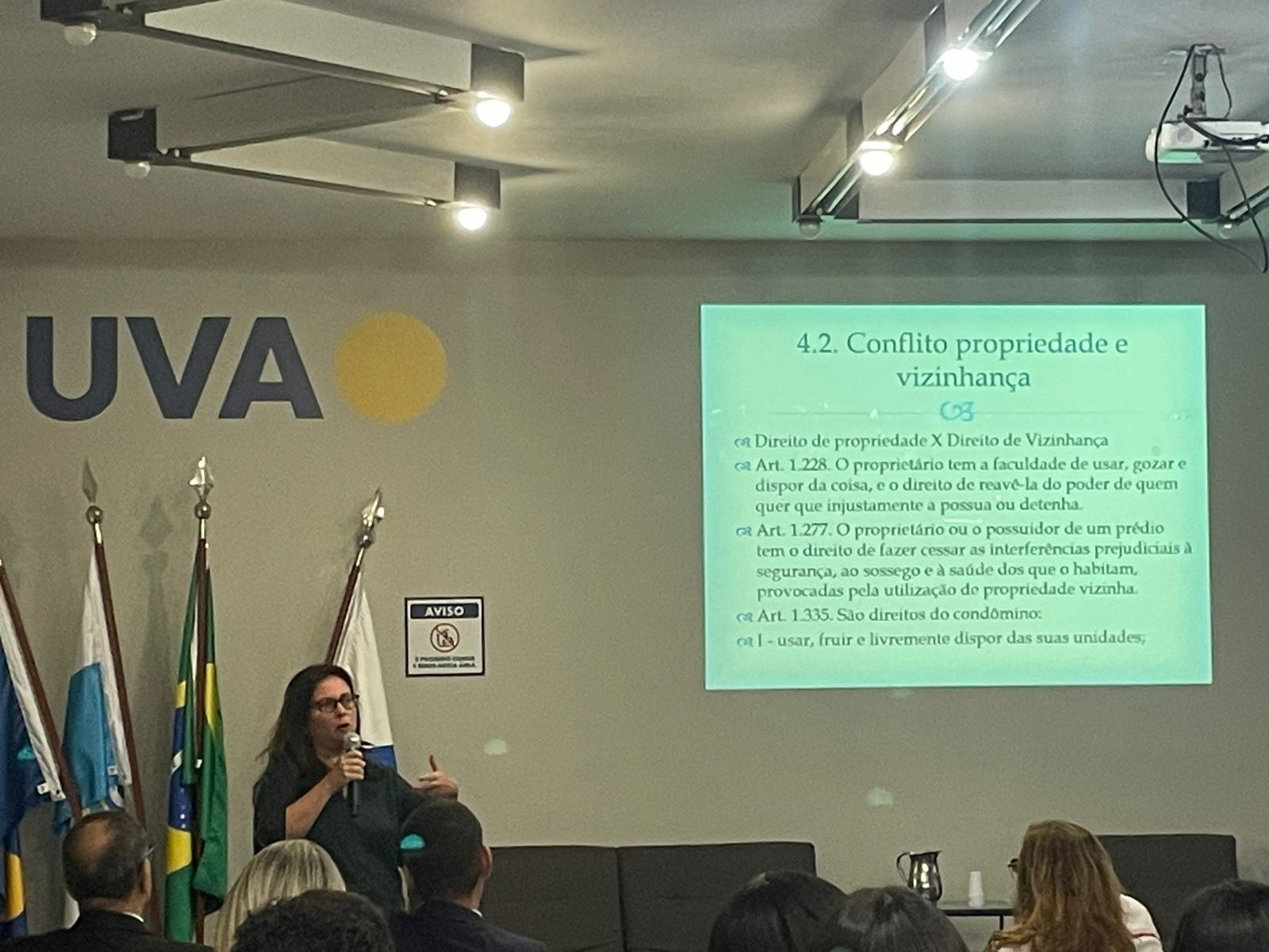  A semana de direito inspira alunos na uva