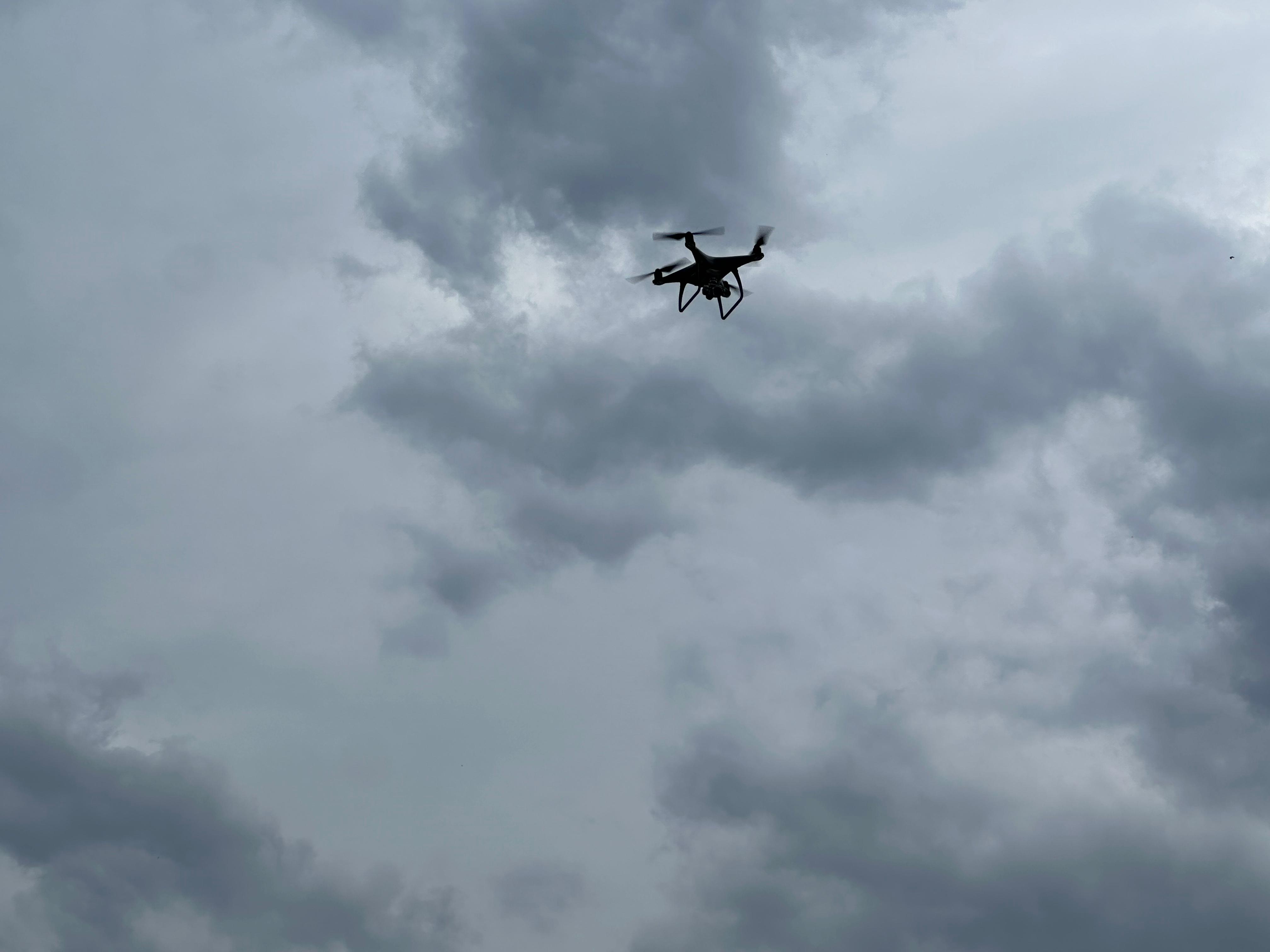 Oficina de Drone na SECOM aborda técnica, segurança e pilotagem prática