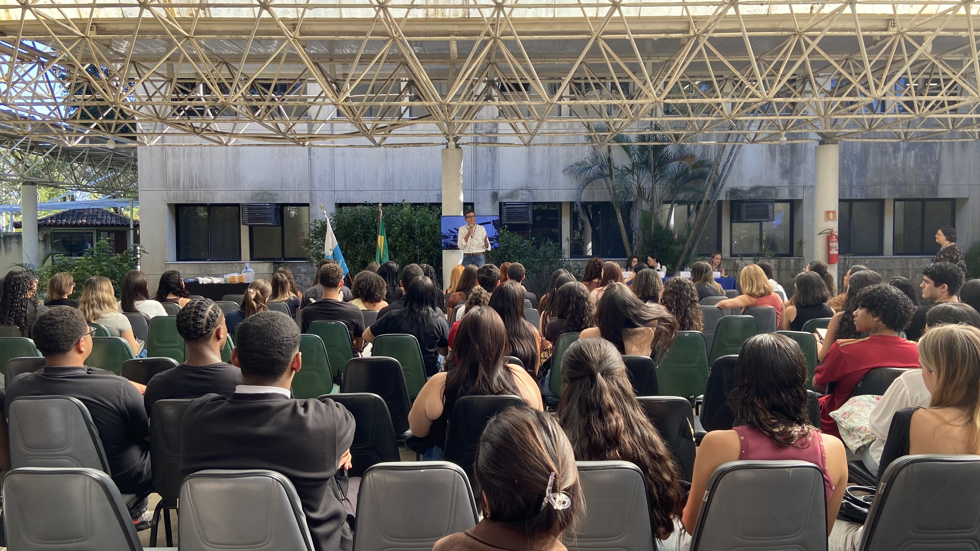 Boas-vindas 2026.2 recebe novos alunos no Campus Barra 